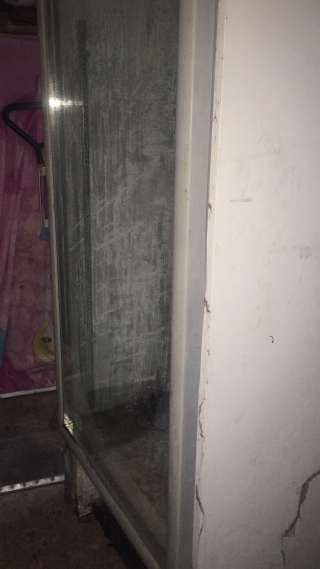 Б/у холодильник сигаретный шкаф весы