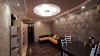 Трехкомнатную квартиру в центре Адлерского района Сочи