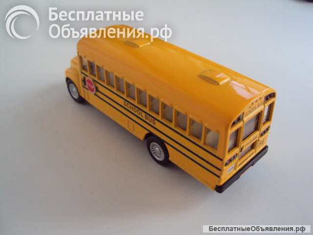Американский школьный автобус