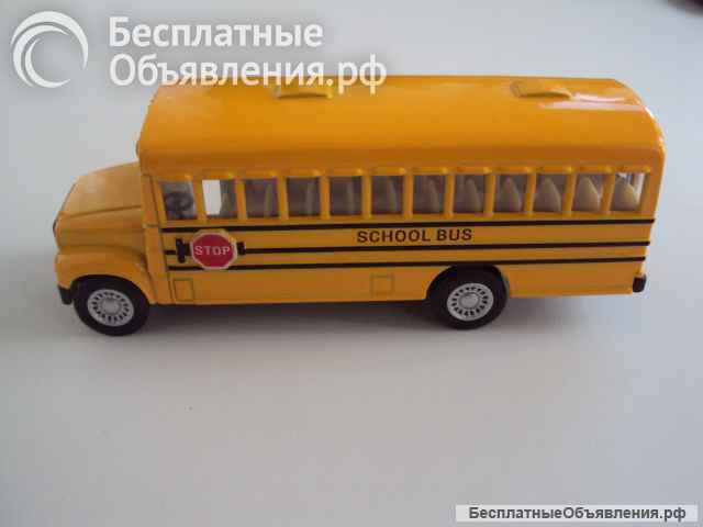 Американский школьный автобус