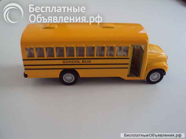 Американский школьный автобус