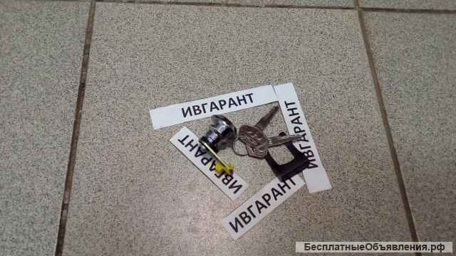 Замок двери Komatsu (личина с 2-мя ключами)