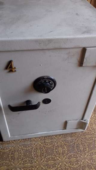 Сейф для дом и офиса