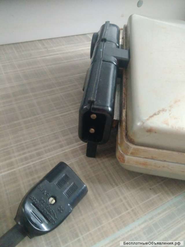 Эл. Вафельница. Пр-ва СССР. Отличное, рабочее состояние.