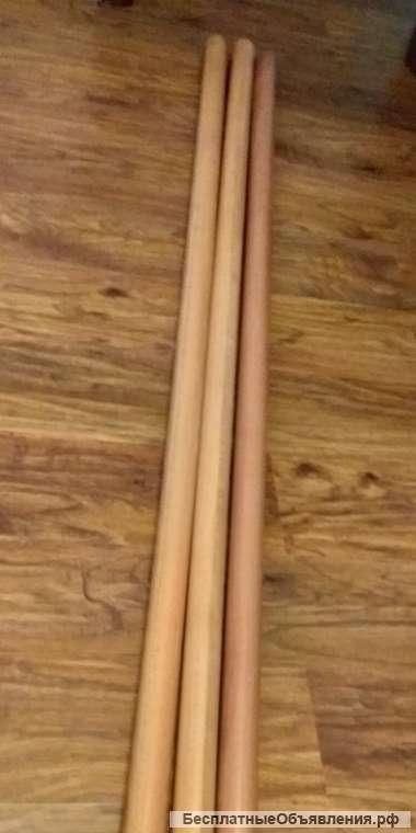Хореографические жерди из массива сосны и бука