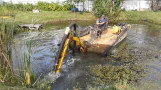 Очистка водоемов от ила, углубление, намывка песка. Озера, малые реки, прибрежная зона