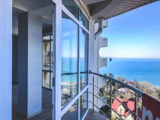 Шикарная квартира с видом на море