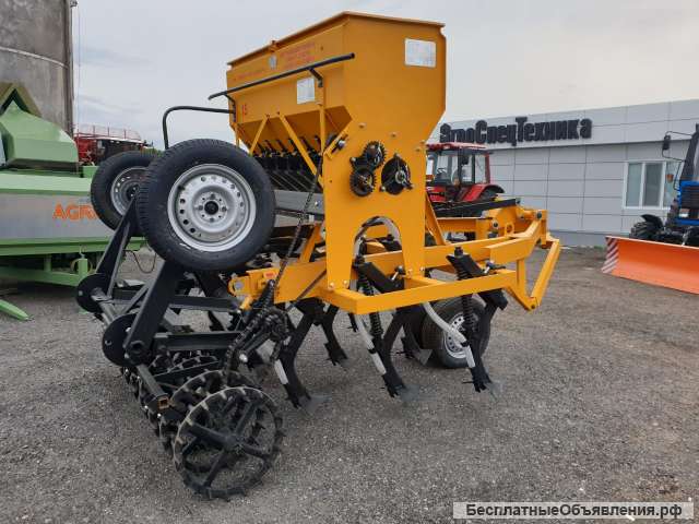 Сеялка СКП-2.1Д «Омичка» с сдвоенной передней опорой, колесной задней опорой и увеличенным бункером