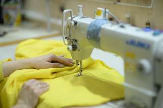 Индивидуальный и массовый мелкооптовый пошив одежды из текстиля, трикотажа, легких тканей, кожи