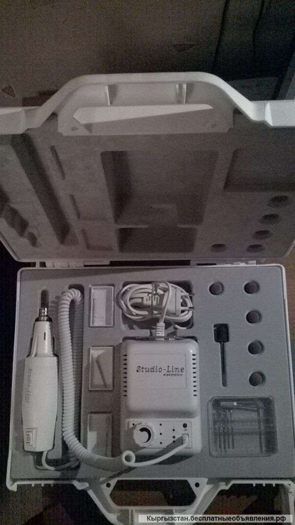 Компактный аппарат для обработки ногтей