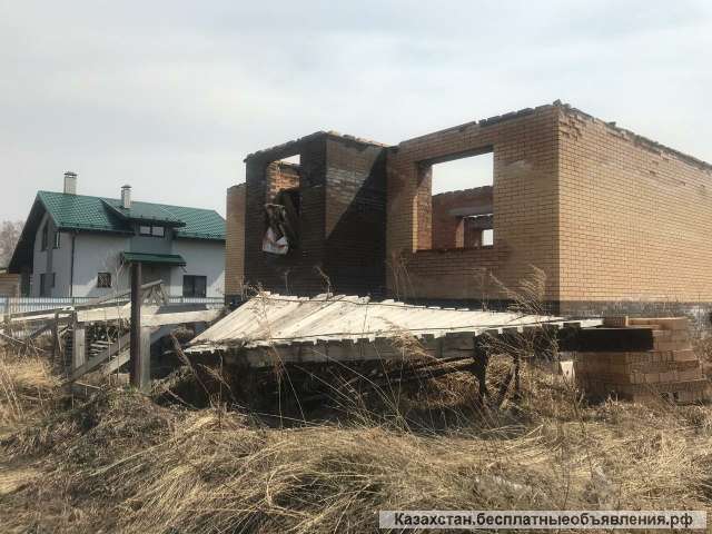 Недостроенный коттедж. Дешево.