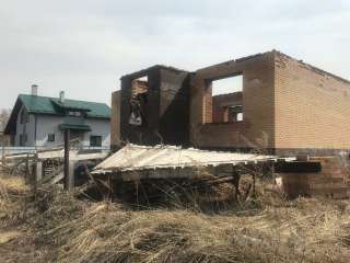 Недостроенный коттедж. Дешево.