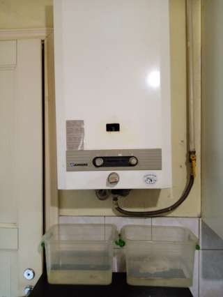 Газовая колонка JUNKERS посудомоечная машина Ariston