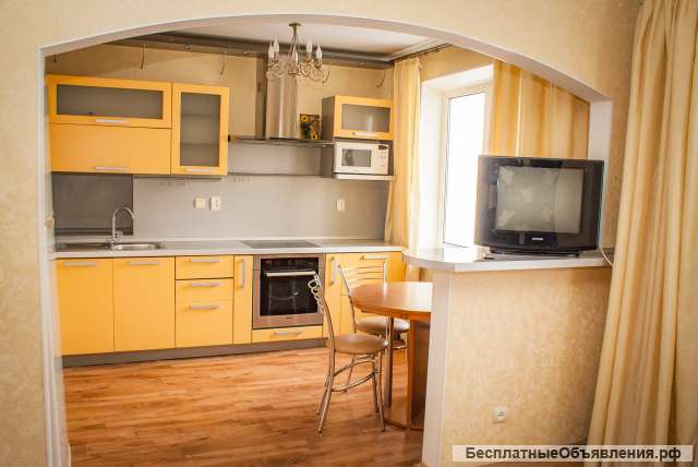 Трехкомнатная в м/к Молодежный