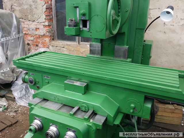 FSS 400 вертикальный консольно-фрезерный станок продам во Владивостоке