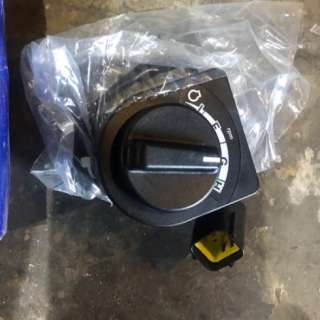 Переключатель Volvo VOE 14708416