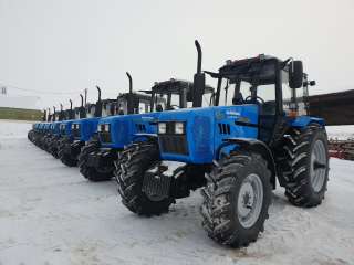 Трактор МТЗ 1221.3