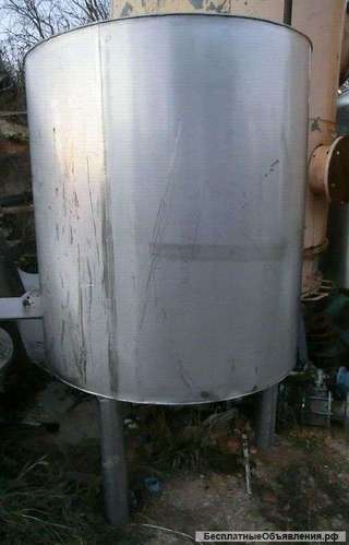 Емкость нержавеющая, объем 1,1 куб.м.