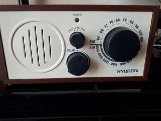 Радиоприемник Hyundai H-SRS120