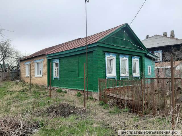 Дом с земельным участком