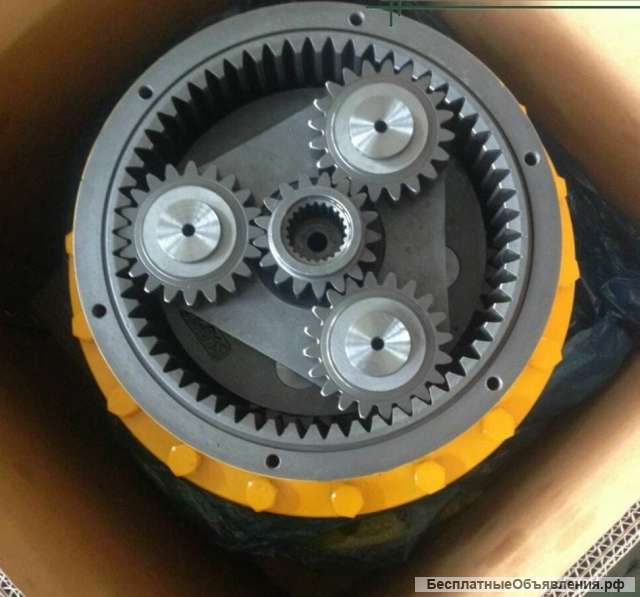 Поворотный редуктор без гидромотора Komatsu PC220-7