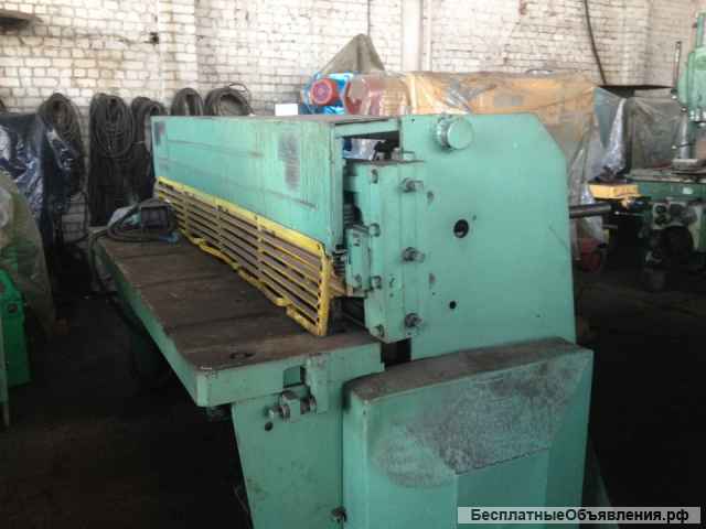 Кривошипные листовые ножницы с наклонным ножом НД-3316Г