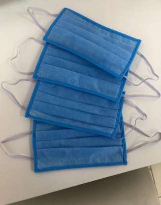 Защитные маски, антисептики, защитные костюмы