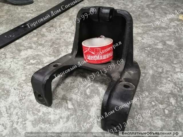 Передний кронштейн задней рессоры Daewoo Ultra Novus