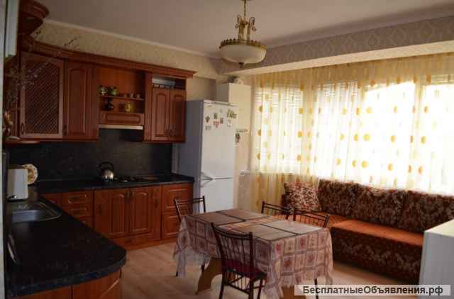 Дом в Ялте 4 этажа, 750 метров до набережной