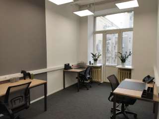 Сдаются в аренду офисы на разное количество рабочих мест. БЦ Уланский.