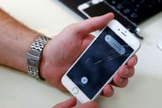 Замена аккумулятора дисплея iPhone. Выездной ремонт