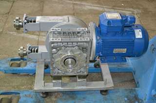 Насос перистальтический