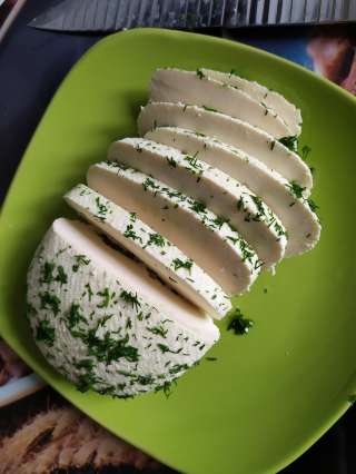 Сыр домашний (адыгейский)