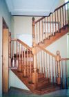 Изготавливаю и устанавливаю деревянные лестницы