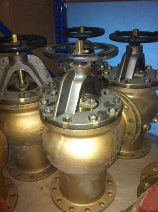 Кингстоны донные фланцевые сальниковые