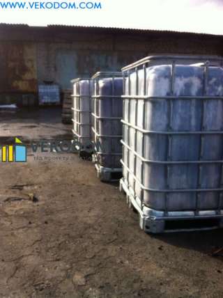 Кубовую емкость бак воды бу цена в обрешетке