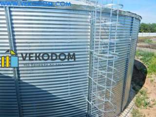 Резервуар для воды вертикальный стальной 1000