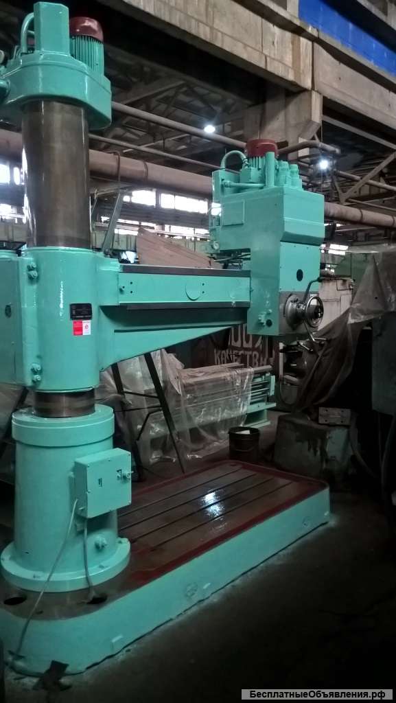 Радиально-сверлильный станок 2М55