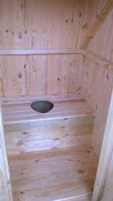 Туалет деревянный Простой