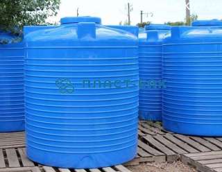 Большие пластиковые емкости для бассейнов душа