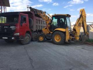 Машинист экскаватора-погрузчика JCB 3CX