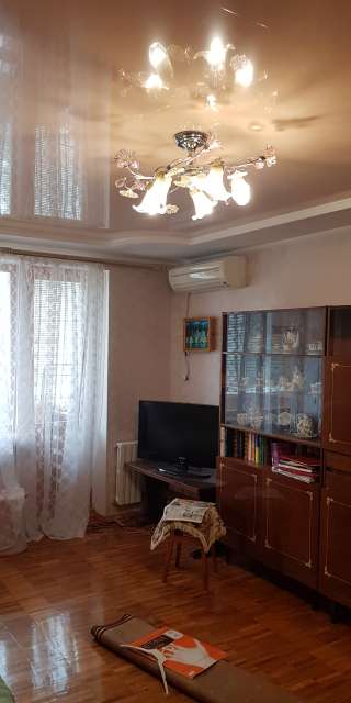 Однокомнатная квартира на Геловани 1