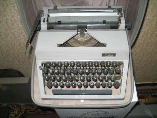 Б/у пишущие машинки – электрическую и механическую