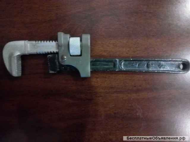 Ключ трубный разводной времен СССР