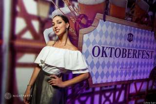 Репетитор по вокалу