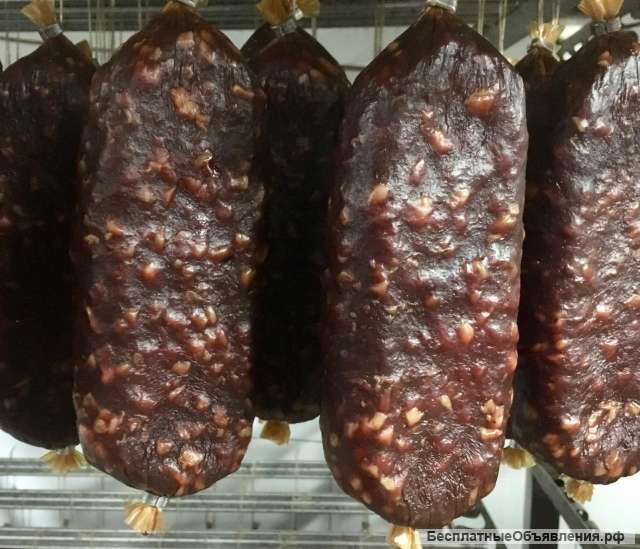 Сыровяленые колбасы, мясные деликатесы