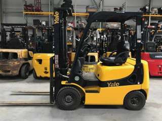 Погрузчики для паллет, ричтраки, погрузчики, штабелеры в аренду (холодную)