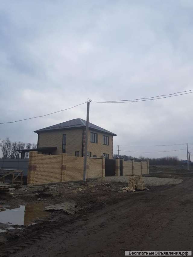 Новый кирпичный дом
