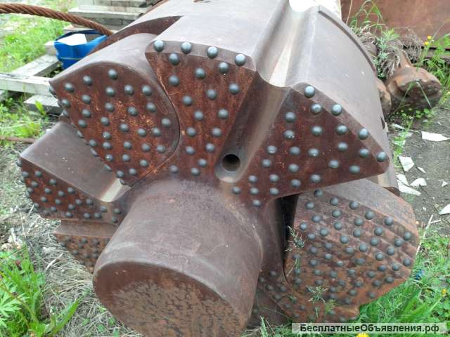 Пневмоударник TD800 с коронкой и амортизатором