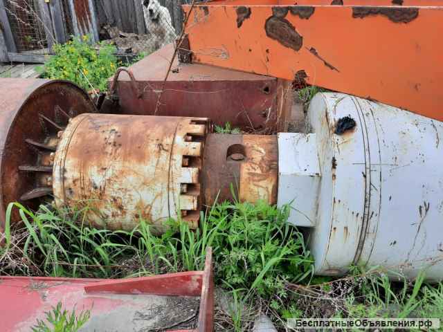 Пневмоударник TD800 с коронкой и амортизатором